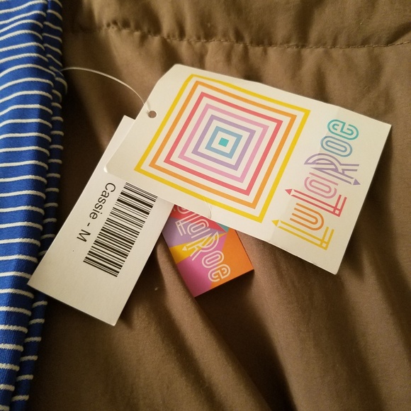 Lularoe Cassie Skirt - Picture 3 of 3